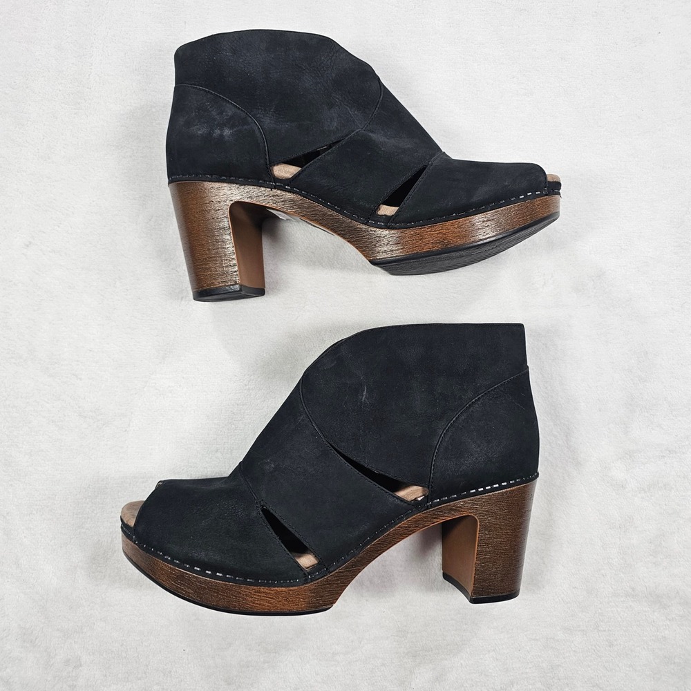 Dansko Black Nubuck Leather Peep Toe Cutout Ankle Booties Clogs 42 3025107800